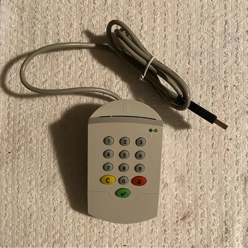 Identiv SPR332 CHIPDRIVE 332 PIN Pad CAC Smart Card Reader